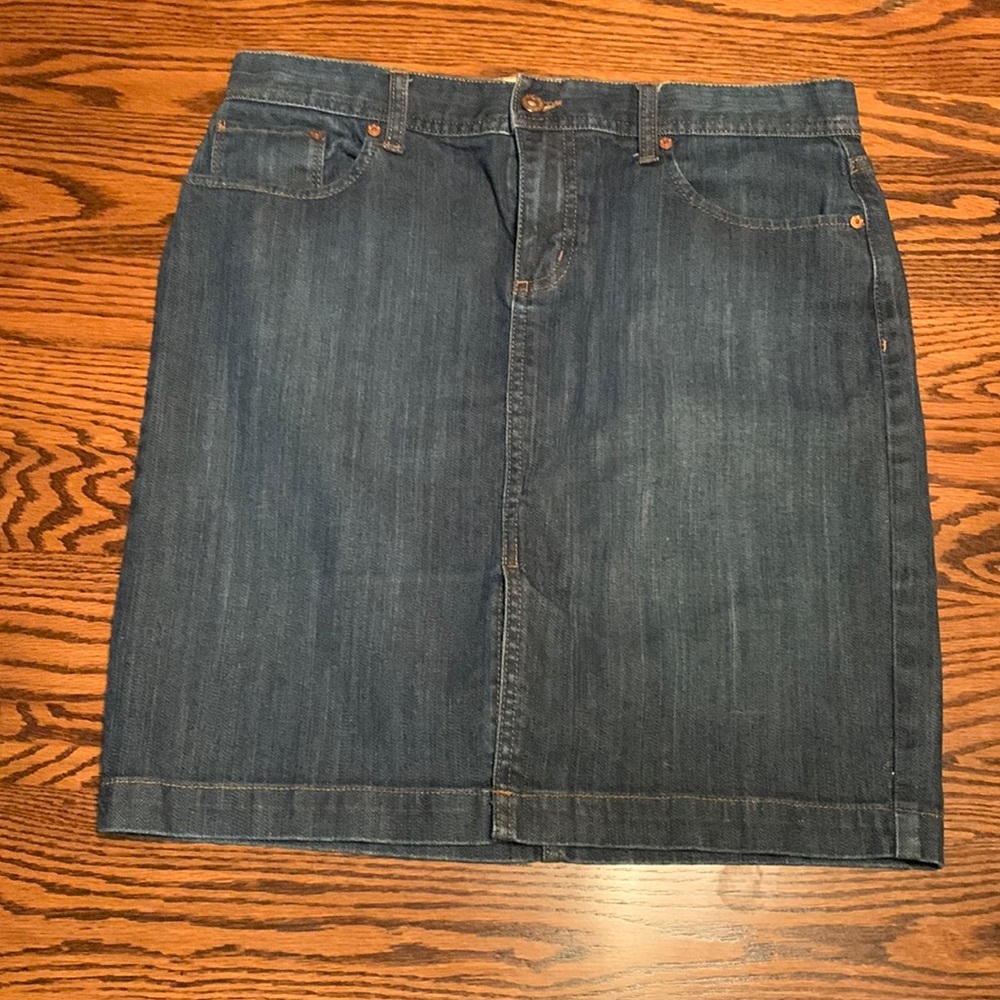 Gap jean skirt. Size 10.